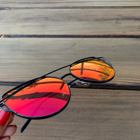 NEW Red Sunglasses - Picture 2 of 8